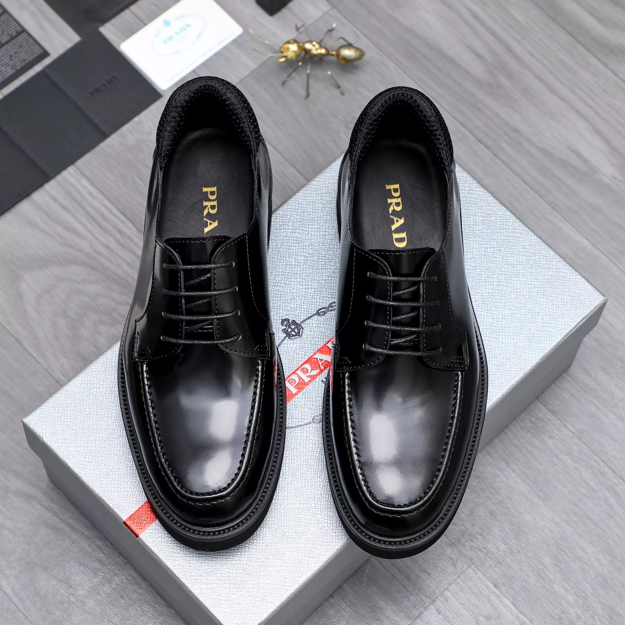 prada cuir chaussures pour homme s_12a1a7a1